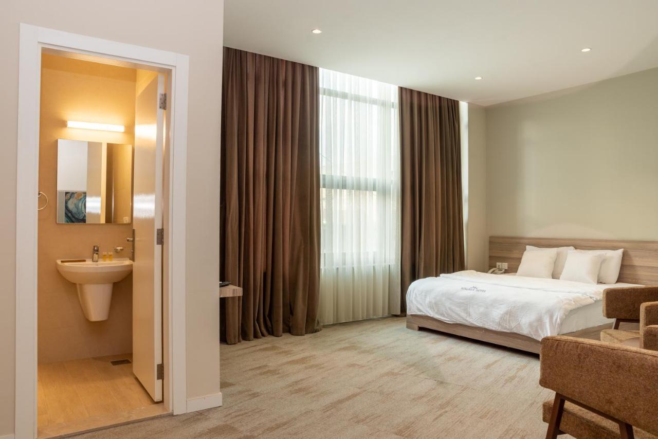 Niagara Hotel Erbil Esterno foto
